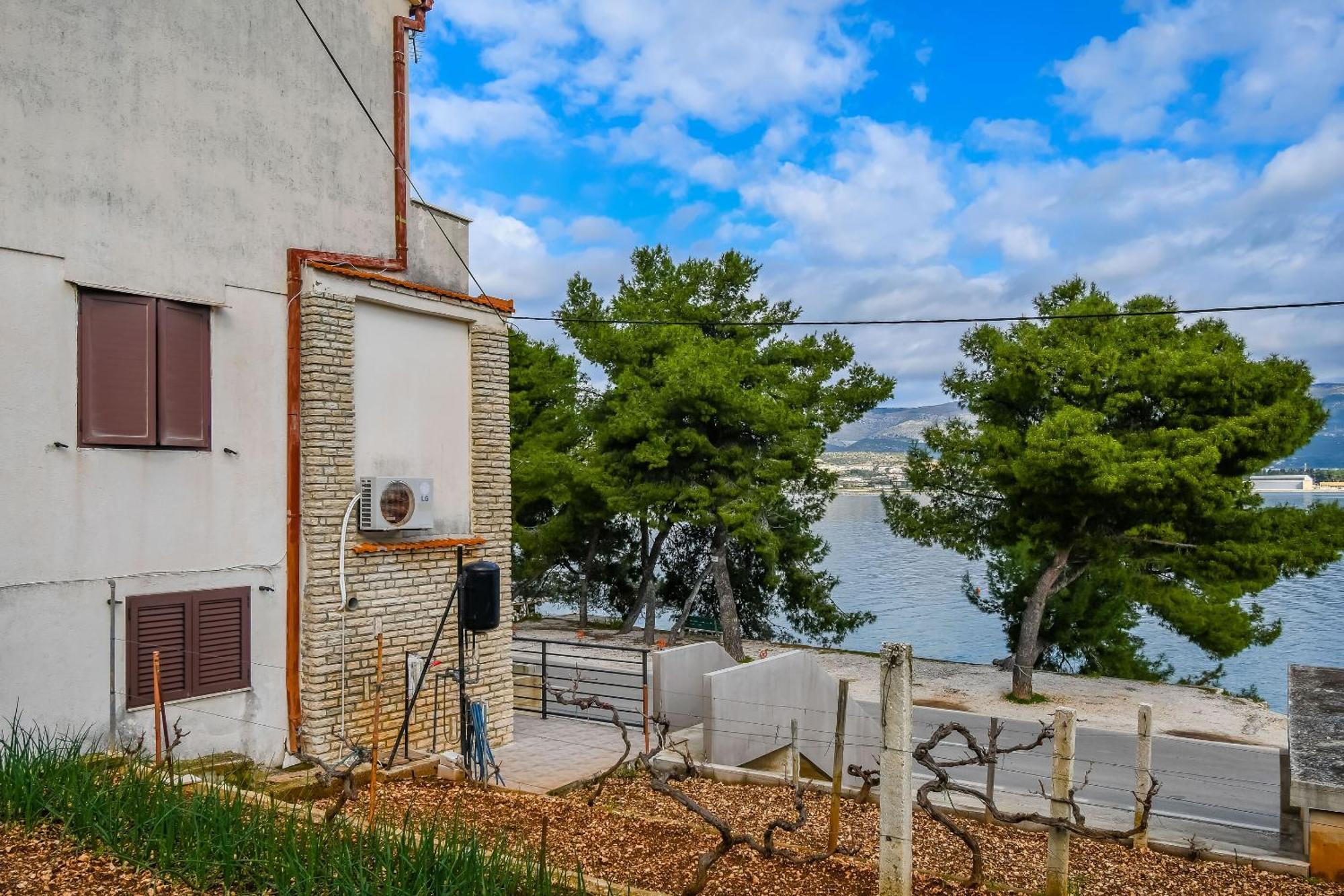 Nela Apartament *
